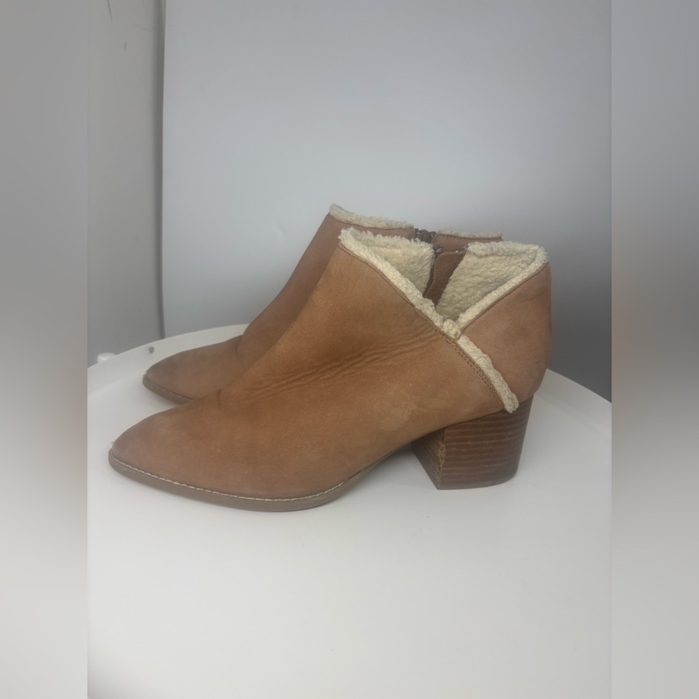 Seychelles Pointed‎ Toe Shearing Razor Peek a Boo Leather Black Booties Taupe 10